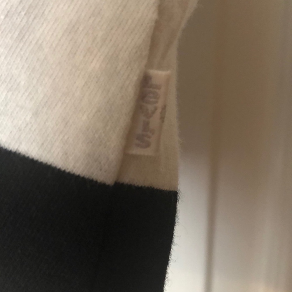 Strip Crop Tee - Picture 2 of 6